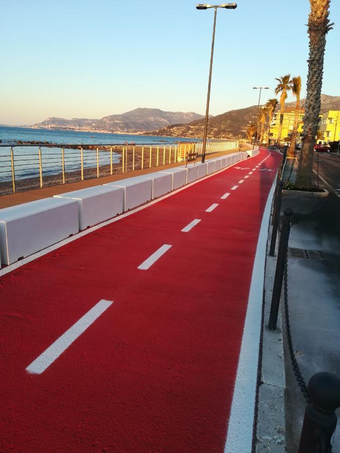 Le Case Del Sole Ventimiglia Exteriér fotografie