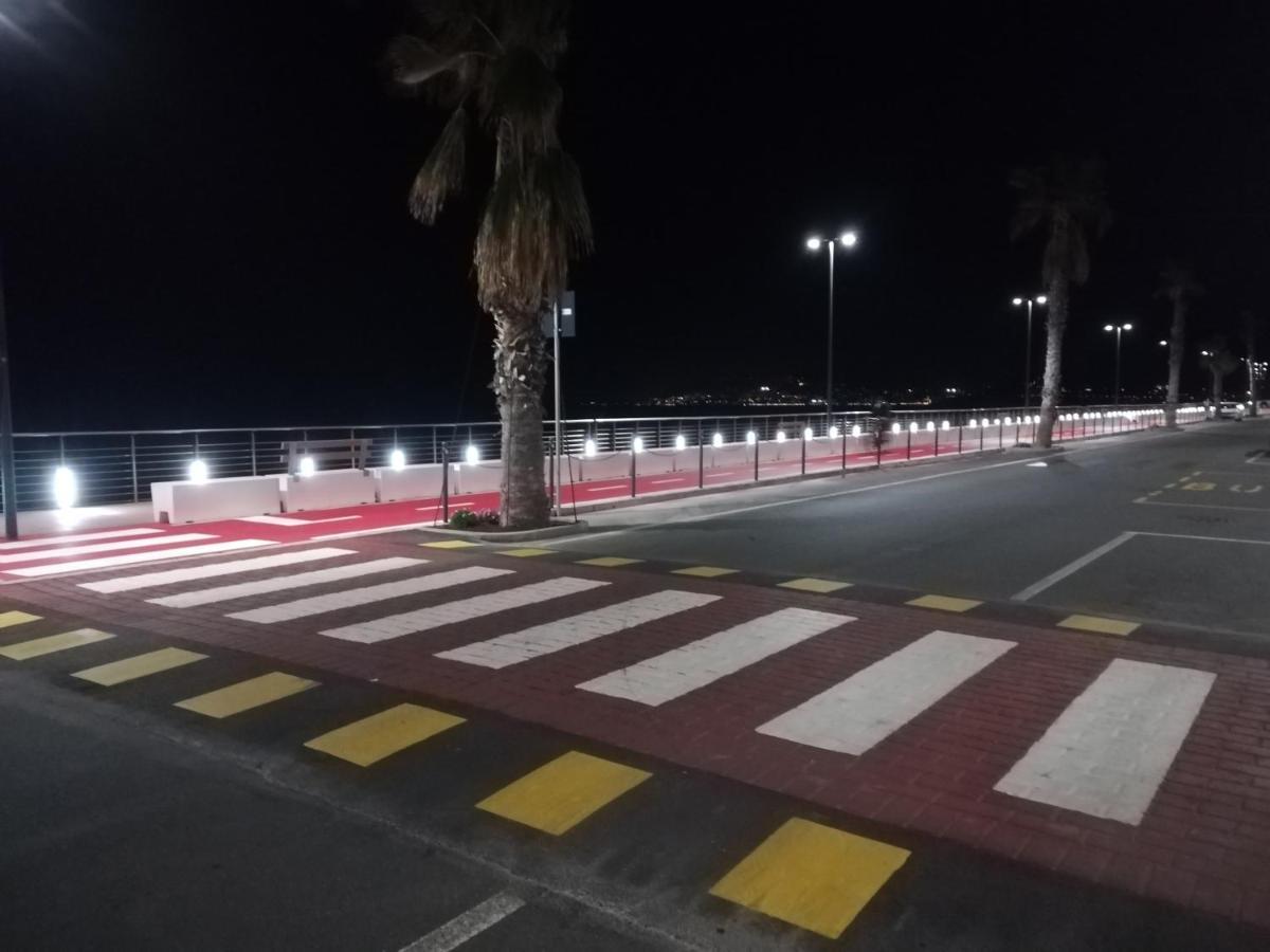 Le Case Del Sole Ventimiglia Exteriér fotografie